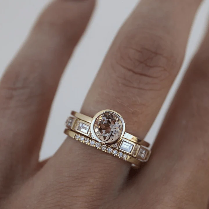 Vintage Guld Ring med Indlagt Krystal
