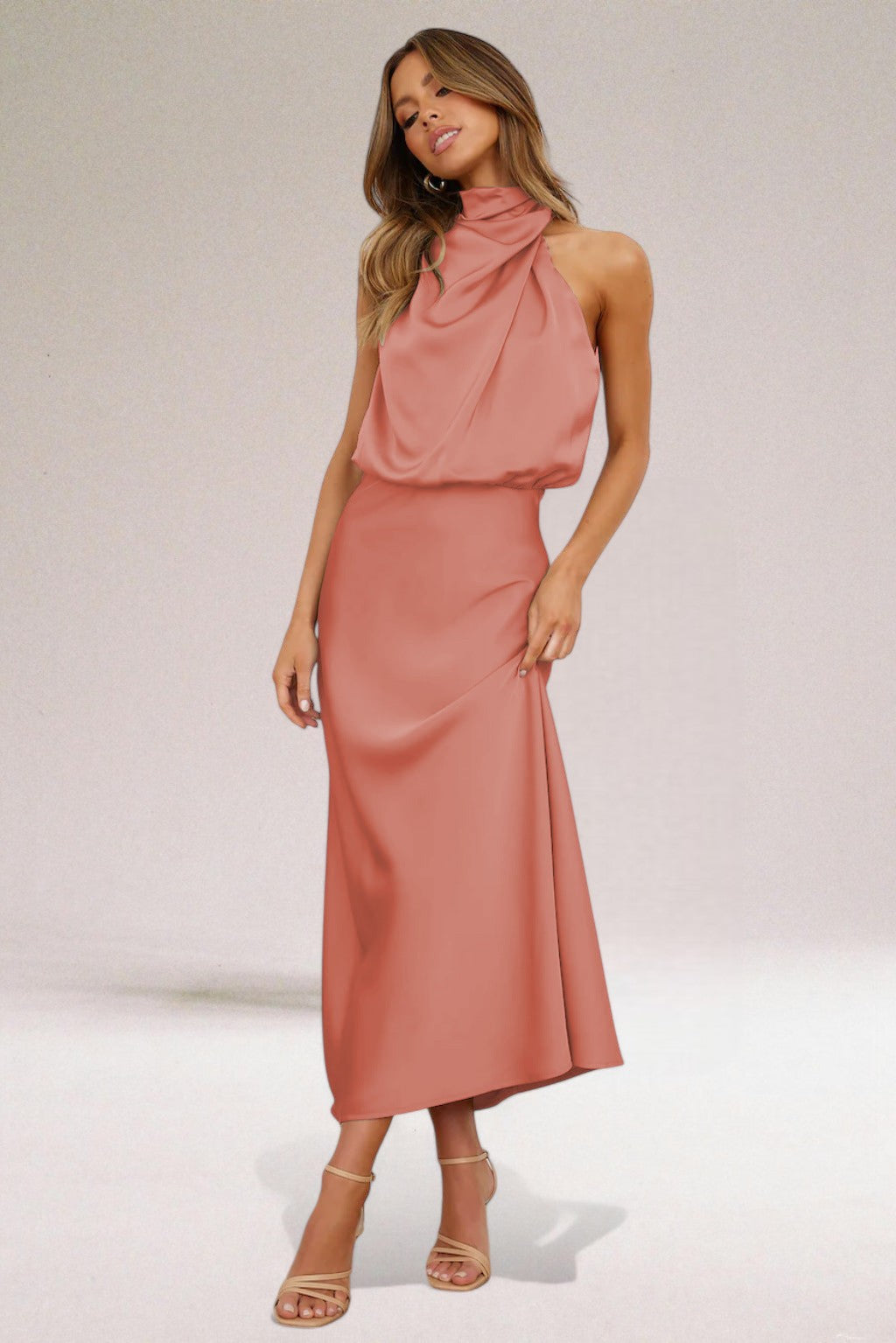 Flavia™ | Glamourøs satin kjole