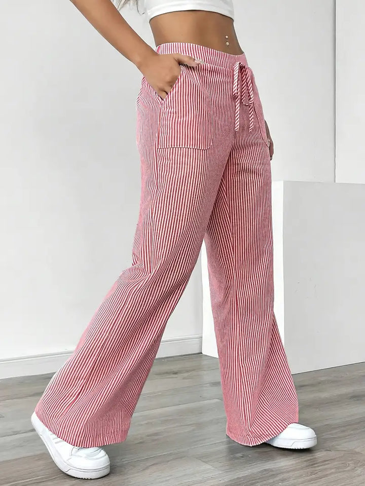 KARINA | STILFULDE STRIBEADE BUKSER