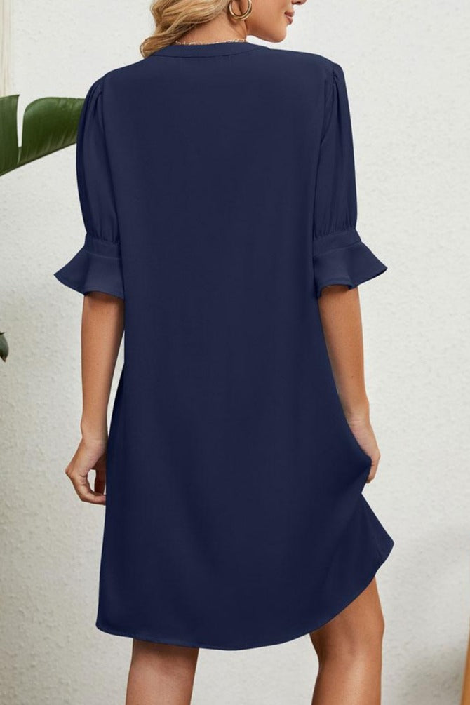 Emélie | Elegant Kjole med V-Hals