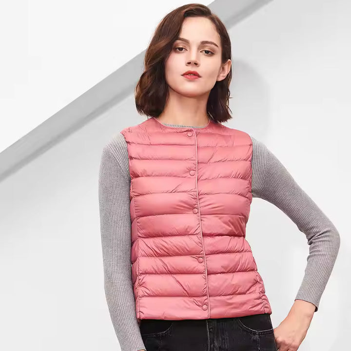 Solveig - Ny Vest med Hvide Andefjer