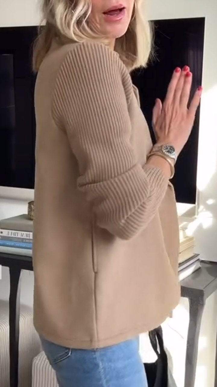 Amora | Elegant Blazer med Strikkede Ærmer